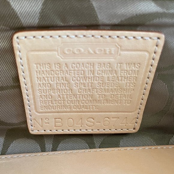 Vintage Coach rainbow suede wristlet - Picture 7 of 8